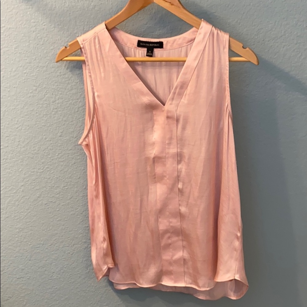 Banana Republic blush blouse